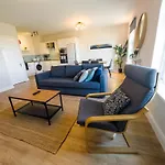 Luxury 2-bedroom Overlooking The شقة *