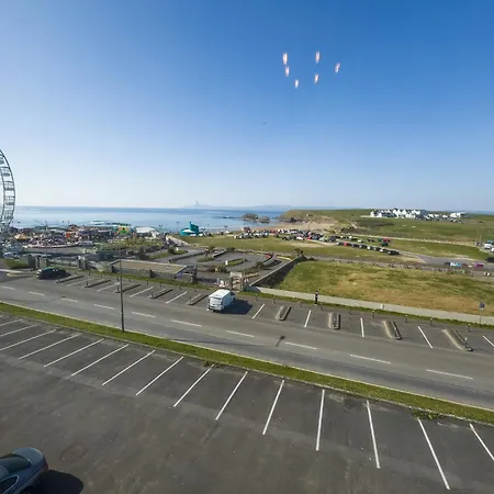 Luxury 2-bedroom Overlooking The