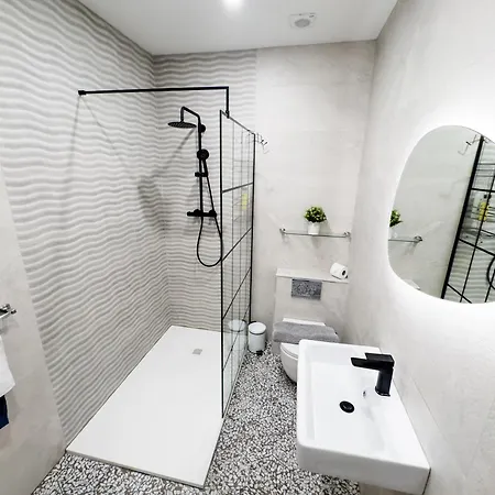 Apartamento Luxury 2-bedroom Overlooking The *