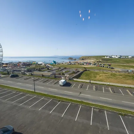 Luxury Penthouse Overlooking Main * Bundoran