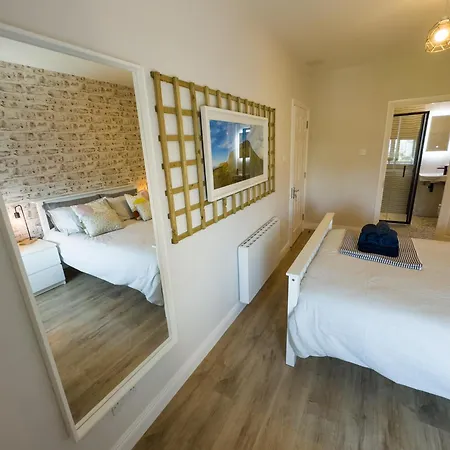 Luxury 2-bedroom Overlooking The