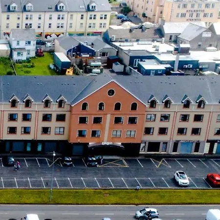 Lejlighed Luxury Penthouse Overlooking Main
