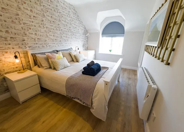 Luxury 2-bedroom Overlooking The Lejlighed *