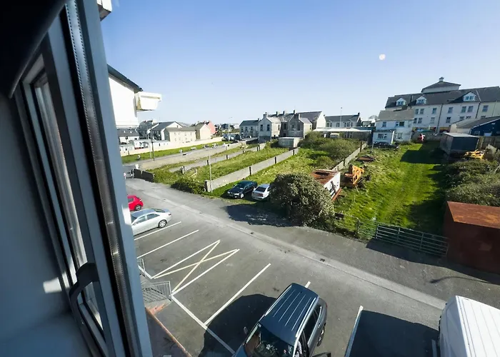 Luxury 2-bedroom Overlooking The Lejlighed