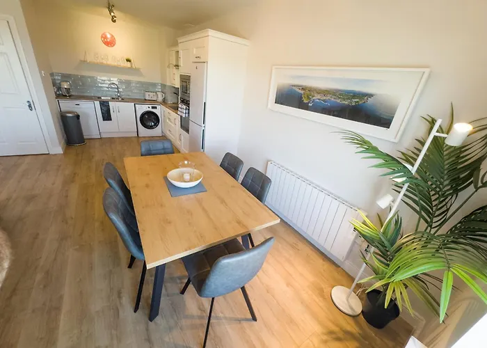 Luxury 2-bedroom Overlooking The Lejlighed *