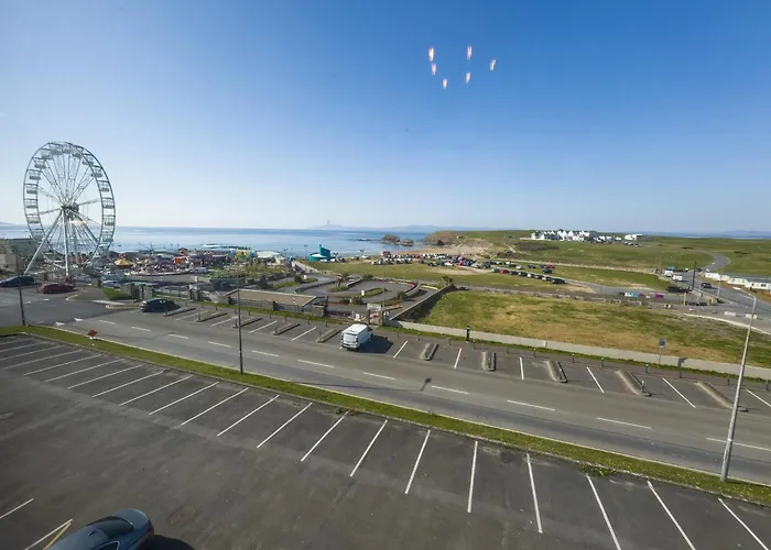 Luxury 2-bedroom Overlooking The